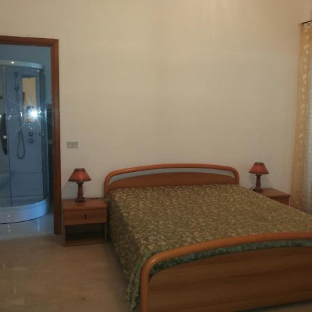 Palazzo Russo Cirillo Hotel วิลลาจิโอ โมเซ ภายนอก รูปภาพ